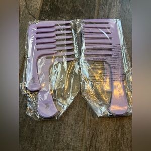 Monat Purple Combs